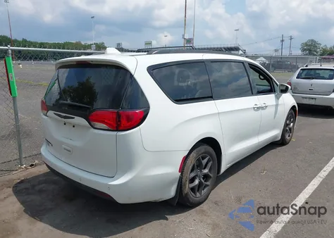 2018 Chrysler Pacifica Touring L Plus z USA, uszkodzony, nr VIN 2C4RC1EG9JR171928